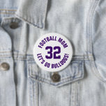 Lila und weiße Mama Jersey Nummer Button<br><div class="desc">Freuen Sie sich auf Ihr Lieblings-Sportteam, Ihren Fußballspieler oder zeigen Sie einfach Ihren Schulstolz mit einem personalisierten Spirituosenknopf! Fügen Sie Ihren Schulnamen hinzu oder personalisieren Sie ihn mit einem Spielernamen und Jersey-Nummer. Ideal für Fußball, Basketball, Baseball und Fußball! Erstellen Sie individuelle Buttone für das ganze Team, Cheerleader, Eltern und Geschwister,...</div>