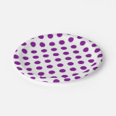 Lila und weiße Polka-Punkte Pappteller (Schrägansicht)
