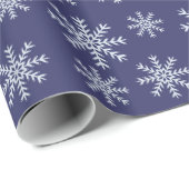 Lila und weiße Schneeflocken Geschenkpapier (Rolleneckpunkt)