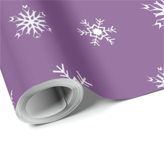 Lila und weiße Schneeflocken Weihnachten Geschenkpapier (Rolleneckpunkt)