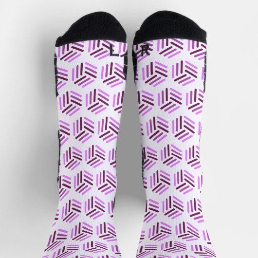 Lila und weiße Socken | Hexagon Design (Oben)