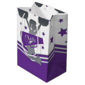 Lila und weiße Sterne Cheer Cheer Leader Party Mittlere Geschenktüte (Rückseite Schrägansicht)