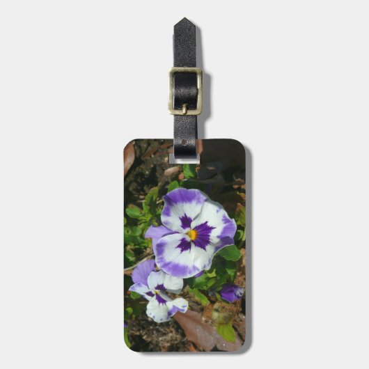 Lila und weiße Stiefmütterchen farbenfroh bläserne Gepäckanhänger (Vorderseite vertikal)