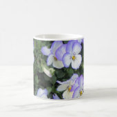 Lila und weiße Stiefmütterchen Kaffeetasse (Mittel)