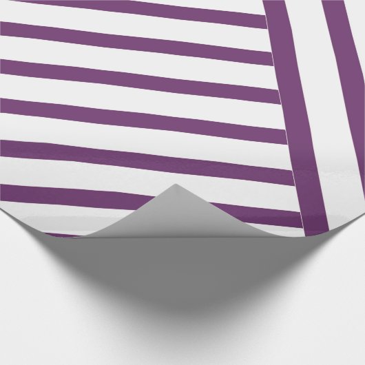 Lila und weiße Streifen Geschenkpapier (Ecke)