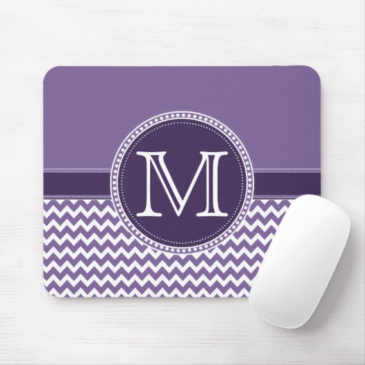 Lila und weiße Zickzack Zigzag Monogram Wedding Mousepad (Mit Mouse)