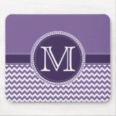 Lila und weiße Zickzack Zigzag Monogram Wedding Mousepad (Vorne)