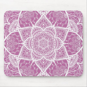 Lila und weißes Mandala - Loergano in Clover Mousepad