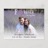 Lila verknüpfte Herzen Save the Date Ankündigungspostkarte (Vorderseite)