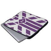 Lila Vierkantenstreifen auf grauem, monogramm Sieb Laptopschutzhülle (Vorne Knopf)