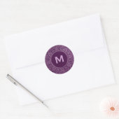 Lila Vintage Spitze Custom Monogram Runder Aufkleber (Umschlag)