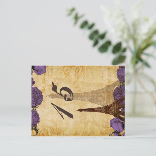 lila Vintager Eiffelturm Paris Tischnummern (Stehend Vorderseite)