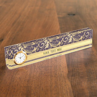 Lila Vintages Verziertes Gold Namensplakette
