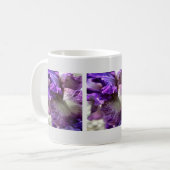 Lila, Violet und Mauve Iris Abstrakt Kaffeetasse (Vorderseite Links)