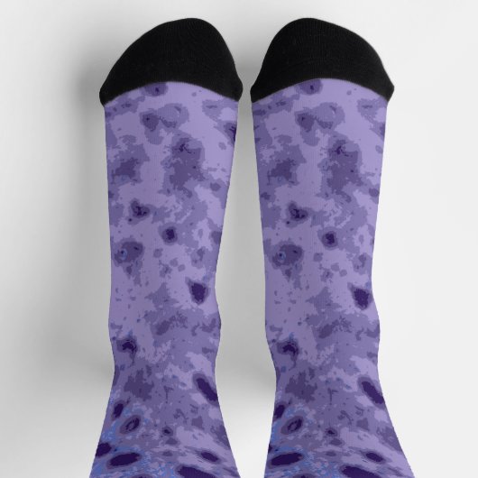 Lila violett-blaues, abstrakt verzweigtes Muster Socken (Oben)