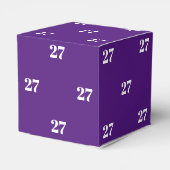 Lila Violette mit anfänglicher Weißzahl anpassen Geschenkschachtel (Rückseite)