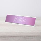 Lila Violette und benutzerdefiniertes weißes Skrip Schreibtischnamensplakette (Vorderseite )