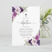 Lila Violettfarben Blume Taufe Einladung (Stehend Vorderseite)