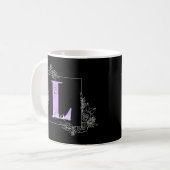 Lila Vollblutschmetterlingsmaske - Letter L Kaffeetasse (Vorderseite Links)