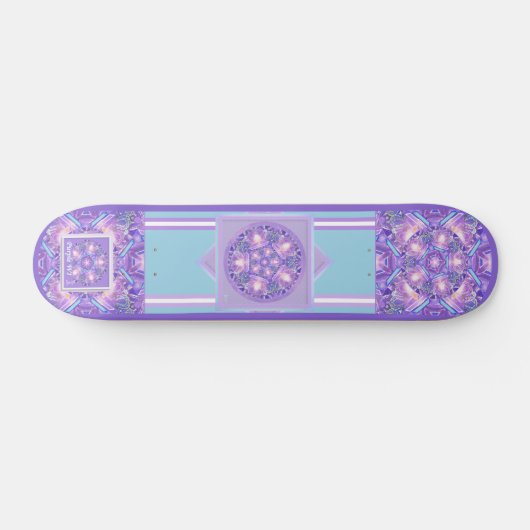 Lila W1 Skateboard (Horizontal)