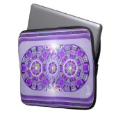 Lila W2 Laptopschutzhülle (Vorderseite Links)