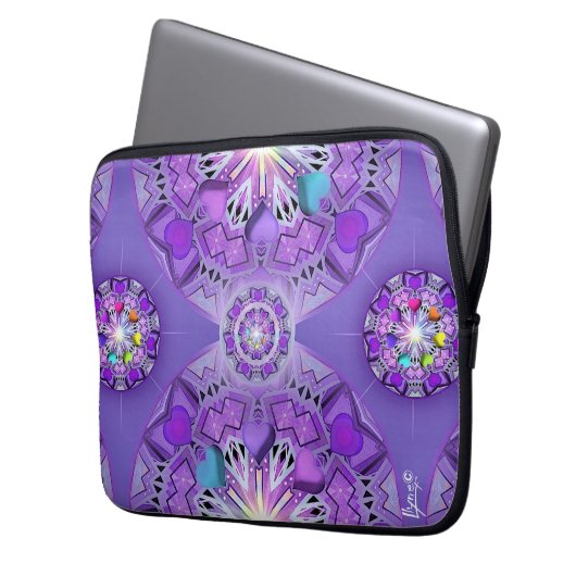 Lila W2 Laptopschutzhülle (Vorderseite Links)