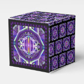 Lila W3 Geschenkschachtel (Vorderseite)