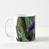 Lila Wasser-Iris Kaffeetasse (Links)
