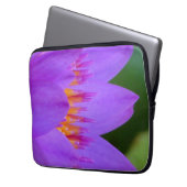 Lila Wasser-Lilien-Blumen-Blüte Laptopschutzhülle (Vorderseite Links)