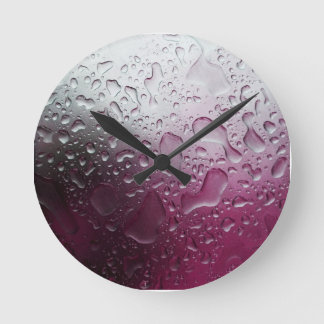 lila Wasser Runde Wanduhr