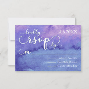 Lila Wasserfarbe Weiße Typografie Hochzeit RSVP Karte