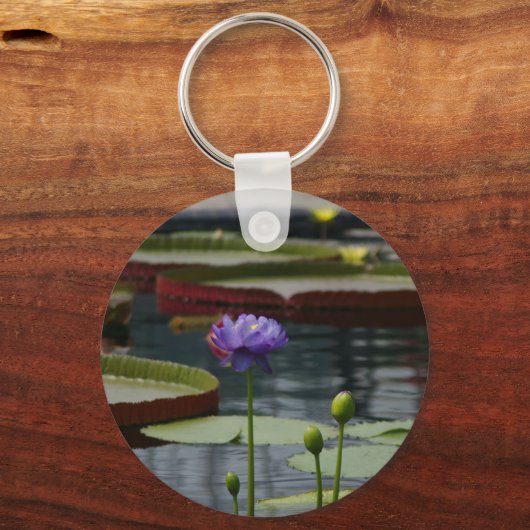 Lila Wasserlilie Schlüsselanhänger (Vorderseite)