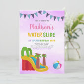 Lila Wasserrutsche Einladungen (Stehend Vorderseite)