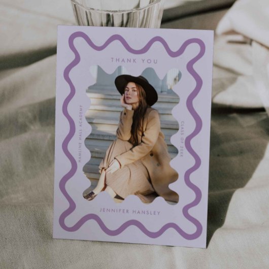 Lila Wavy Frame Abschluss Vielen Dank Ankündigung