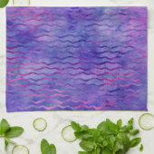 Lila Wavy Strips Geschirrtuch (Gefaltet)