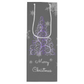 Lila Weihnachtsbaum und Schneeflocken Weinbeutel Geschenktüte Für Weinflaschen (Vorderseite)