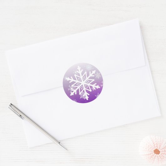 Lila Weihnachtsschneeflocken Runder Aufkleber (Umschlag)