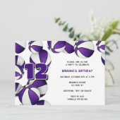 lila weiße Basketball Mädchen Geburtstagsparty Einladung (Stehend Vorderseite)