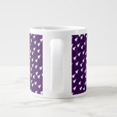 Lila Weiße Bäume Jumbo-Tasse (Rückseite)