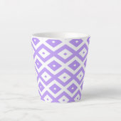 Lila-weiße Rautenmuster Milchtasse (Vorderseite)
