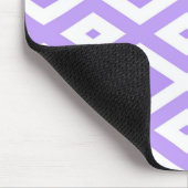 Lila-weiße Rautenmuster Mousepad (Ecke)