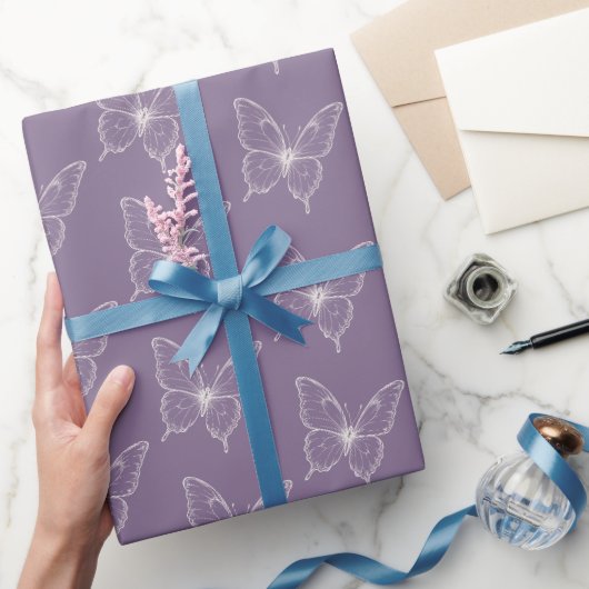 Lila Weiße Schmetterlinge Geburtstag Geschenkpapier (Schenken)