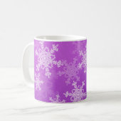 Lila weiße Schneeflocken Minimalistischer Weihnach Kaffeetasse (Vorderseite Links)