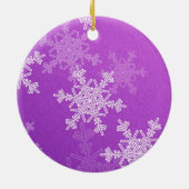 Lila weiße Schneeflocken Minimalistischer Weihnach Keramik Ornament (Hinten)