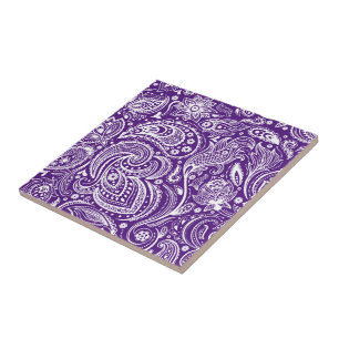Lila-weiße Vintage-Blumen-Paisley-Muster Fliese