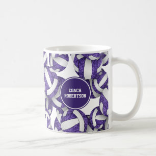 lila weiße Volleyball-Mannschaftsfarben Trainernam Kaffeetasse