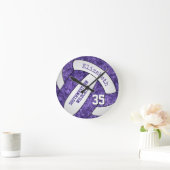 lila, weißer, gürteliger Volleyballraum Runde Wanduhr (Zuhause)