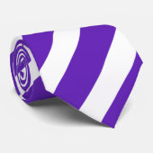 Lila, weißes Streifenmuster Krawatte (Gerollt)