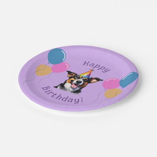 Lila Welpenhund Geburtstagskind Pappteller (Schrägansicht)