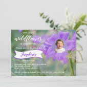 Lila Wildblume Custom Foto Kinder Geburtstag Einladung (Stehend Vorderseite)